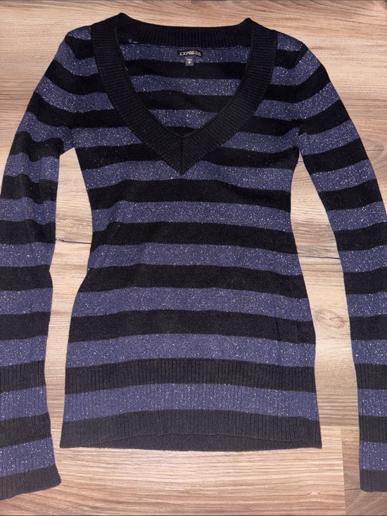 Express Sweaters - y2k long sleeve top!